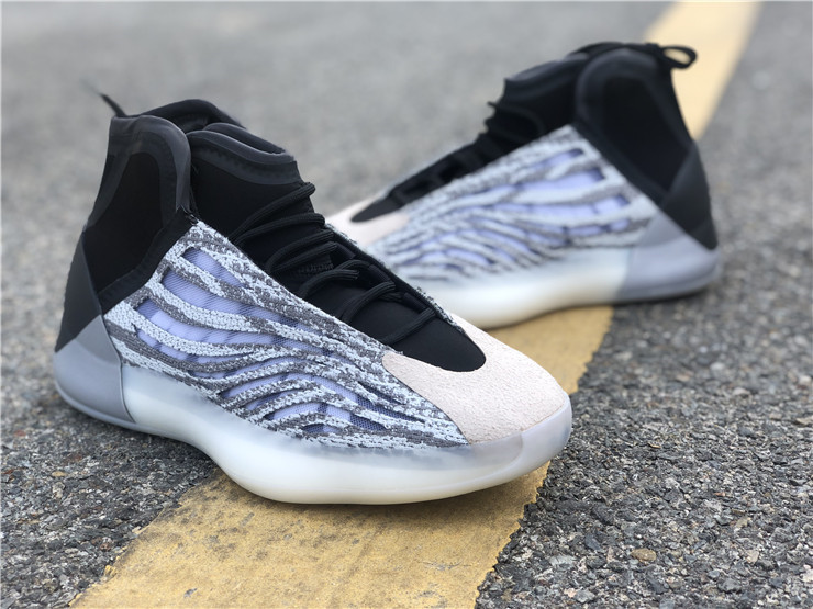 Arquivos yeezy qntm SneakersBR