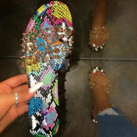 Rivet flip flops women's fashion water drill wear flat sandals