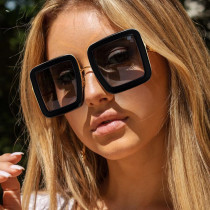 Large frame sunglasses, street photos, polygon glasses