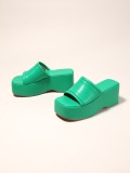 Waterproof platform, thick bottom, sloping heel, square toe flip flops