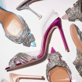 Rhinestones, banquet shoes, pointed toes, super-high heels, sandals