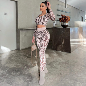 Letter printing, round neck, long-sleeved top, high waist, buttocks and leggings, suit