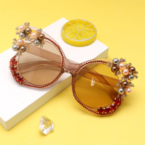 Butterfly shaped sunglasses Retro large frame sunglasses Punk trendy diamond sunglasses