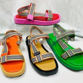 Round toe thick sole flat buckle sandals Velcro beach sandals