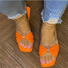 Square head flat bottomed diamond hollow slippers pleated sandals