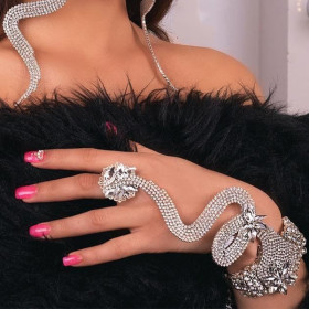 Rhinestone Bracelet Exaggerated Snake Finger Bracelet Versatile Accessories