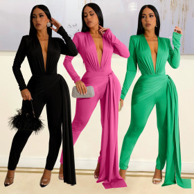 Tight V-neck long sleeved jumpsuit