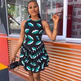 Open navel sleeveless printed vest, high waisted irregular half length short skirt, two-piece set
