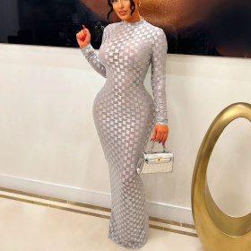 Perspective round neck long sleeved dress