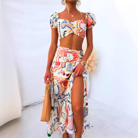 Two Piece Set of Printed Top Wrapped Chest and Half Skirt