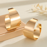 Gold Glossy C-shaped Earrings Luxurious and Niche Geometric Earrings