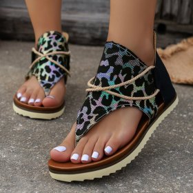 Pinch Toe Printed Flat Sandals