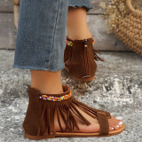 Round Toe Clipped Flat Bottomed Vacation Sandals That Caused Controversy