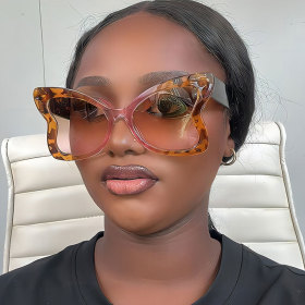 Butterfly Shaped Street Photography Concave Design Versatile Sunglasses