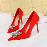 Silk Shallow Mouth Pointed Metal Rhinestone Bow Single Shoes