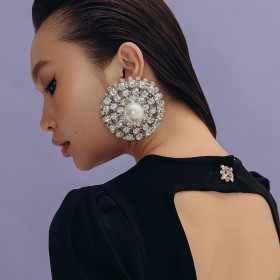 Large Round Earrings with Exaggerated Personality and Rhinestone Earrings