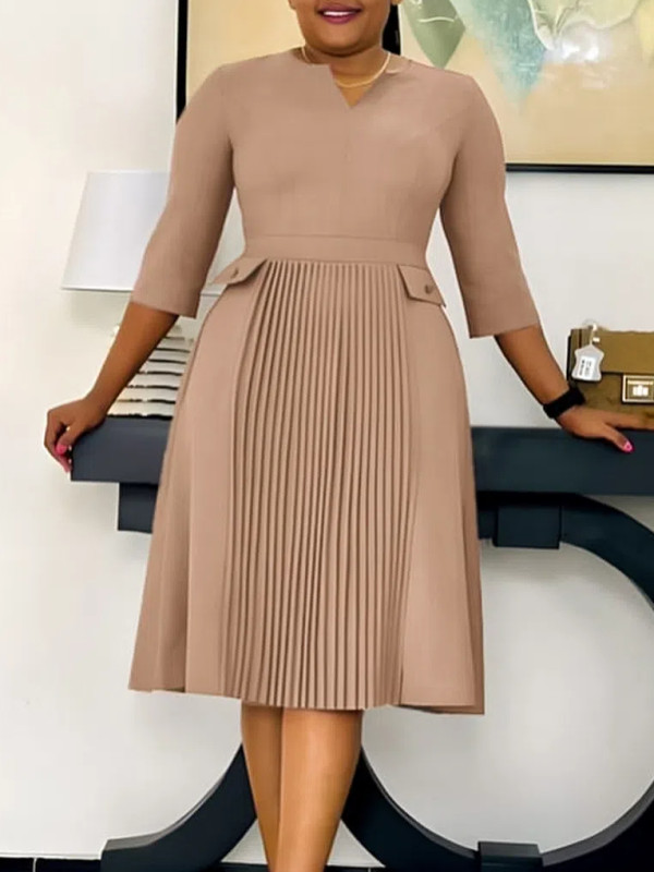 Solid Color Plus Size Fashionable Pleated Seven Quarter Sleeve Dress