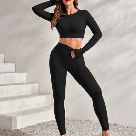 Seamless Yoga Suit with Hollowed Out High Waist and Tight Fitting Workout Set
