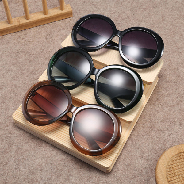 Large Round Frame Sunglasses