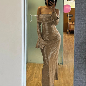 Slim-fitting One-length Dress