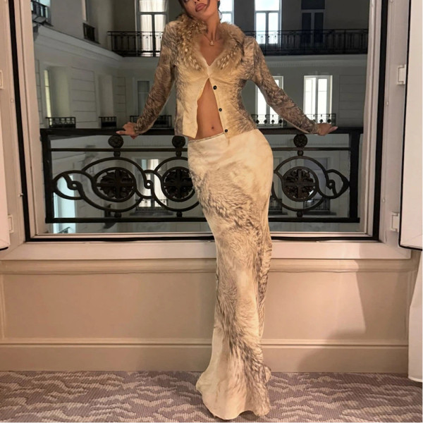 V-neck Fur Collar Long-sleeved Cardigan High Waist Hip Skirt Suit