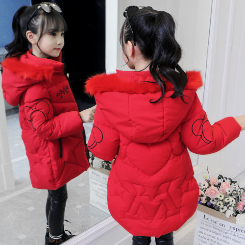 Cappotto imbottito invernale da bambina con cappuccio in pelliccia