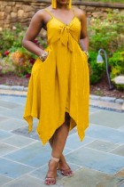 Vestido irregular con tirantes anudados amarillos de talla grande de verano