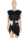 Conjunto de minifalda y top corto anudado negro sexy de verano