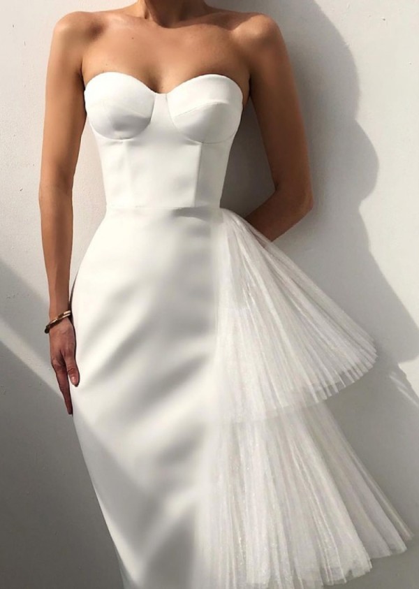 Summer Elegant Pure White Strapless Evening Dress with Mesh Tail