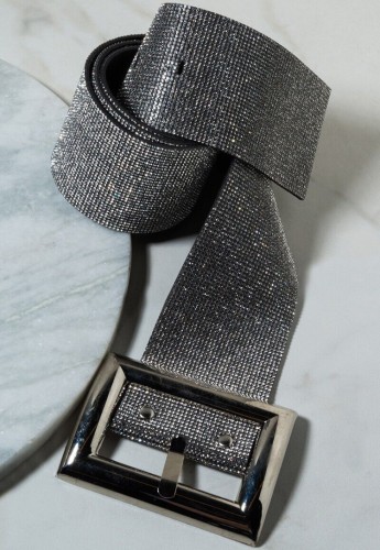 Cinturón formal brillante con cuentas grises