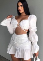 Fall Sexy White Sweetheart Puff Sleeve Crop Top y Conjunto de minifalda fruncida