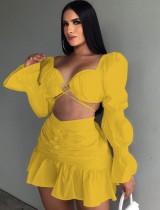 Fall Sexy Yellow Sweetheart Puff Sleeve Crop Top y Conjunto de minifalda fruncida