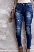 Herbstblaue Jeans mit zerrissener Passform