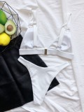 Costumi da bagno a costine con cinturini a cerchio in due pezzi bianchi sexy