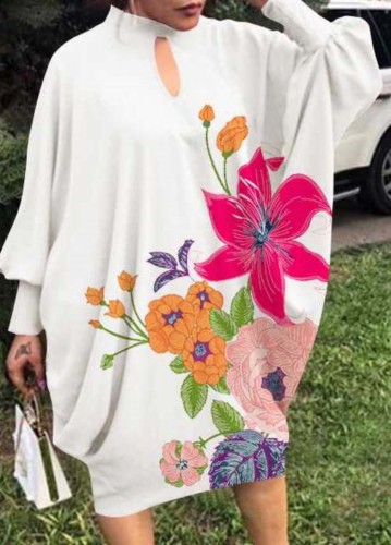 Herbstliches weißes Blumendruck-Schlüsselloch-Kleid in Übergröße