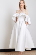 Vestido de verão elegante branco sem ombro manga curta