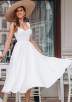 夏のエレガントな白いストラップノースリーブロングドレス
