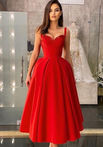 Kış Kırmızı Vintage Pileli Askılı Uzun Nedime Elbisesi