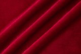 Vestido de festa de veludo vermelho com fenda de um ombro sóbrio