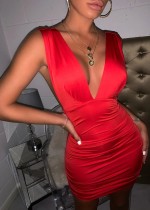 Mini-robe de club froncée sexy sans manches en V profond rouge printanier
