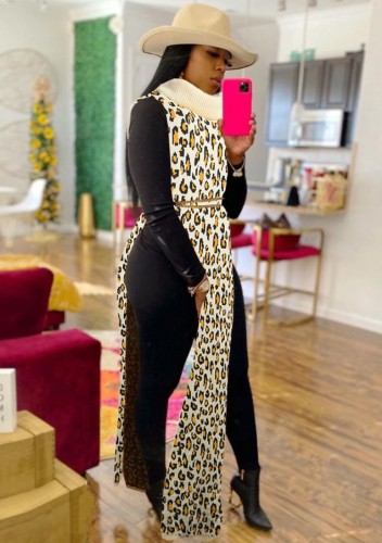 Maglione lungo con stampa leopardata invernale con colletto alla rovescia e spacco laterale