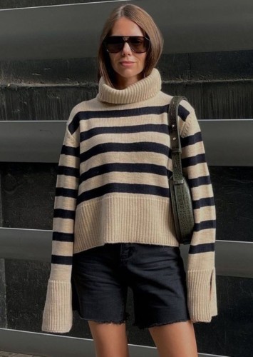 Suéter de punto de manga larga con abertura de cuello alto de rayas beige de moda de invierno
