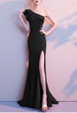 Vestido de noche de sirena con abertura alta y un hombro formal negro de verano para mujer