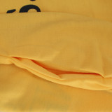 Vestido Primavera Plus Size Casual Amarelo Letter Pring Manga Longa com Capuz Midi