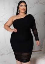 Lente plus size sexy zwarte mesh doorschijnende jurk met één schouder en lange mouwen