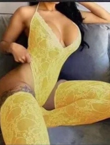 Mujeres Sexy Valentines Yellow Lace Backless Sling Cuello en V profundo Lencería transparente de peluche con calcetines