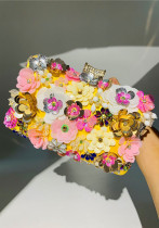 Borsa da sera per feste da donna fatta a mano con fiori colorati in rilievo