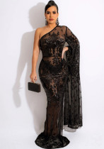 Vestido de noite feminino elegante com lantejoulas pretas bordado ombro inclinado manga única malha transparente