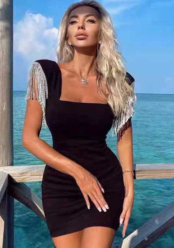 Vestido de festa de verão sexy preto decote barco strass borlas manga curta