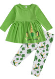 Conjunto de dos piezas de top y pantalón de manga larga con estampado de dibujos animados del día de Patrick'S Day verde primavera para niña